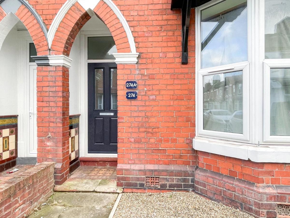Spacious 2-Bed Apartment In Crewe By 53 Degrees Property, Ideal For Business & Professionals, Free Parking - Sleeps 3 Exterior photo